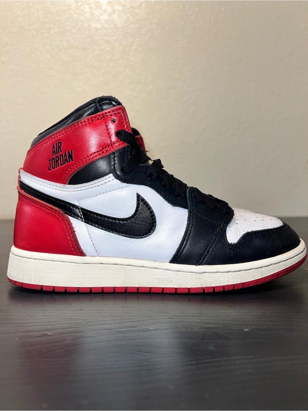Air Jordan 1 Retro High OG 'Black Toe Reimagined' Size 4.5y